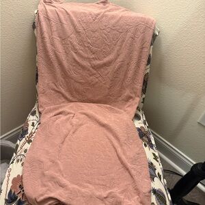 Pink Textured desk arm chair cover